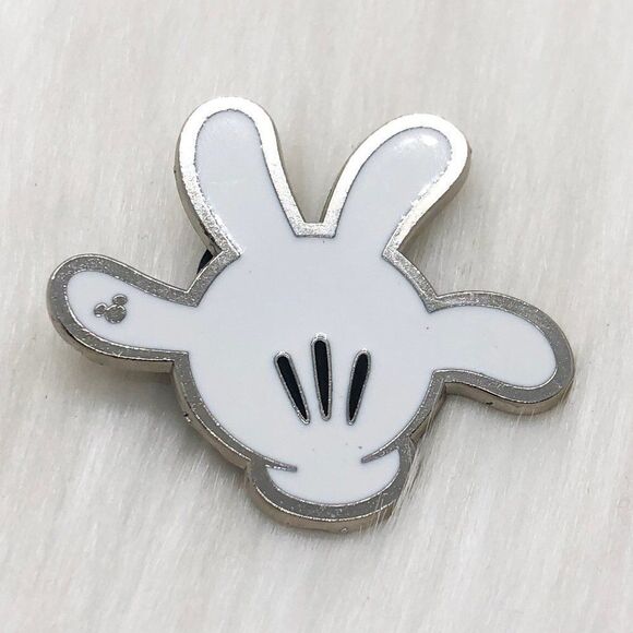 Disney Jewelry - 🔮 5/$25 Disney‎ Mickey Mouse Glove Pin